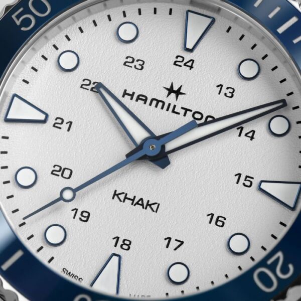 Hamilton Khaki Navy Scuba Quartz 37 mm White Dial H82231150 - Image 4