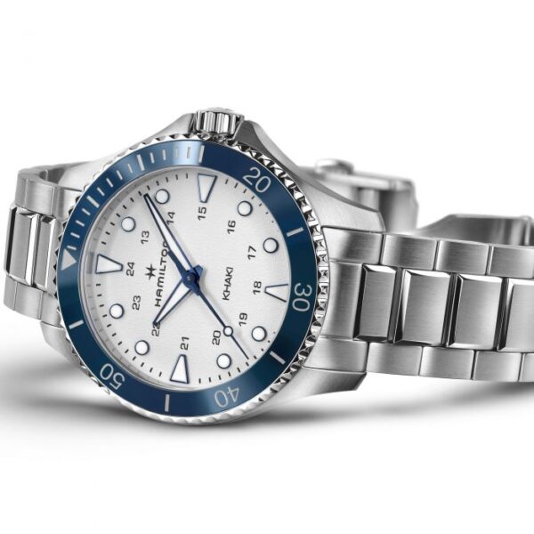 Hamilton Khaki Navy Scuba Quartz 37 mm White Dial H82231150 - Image 3