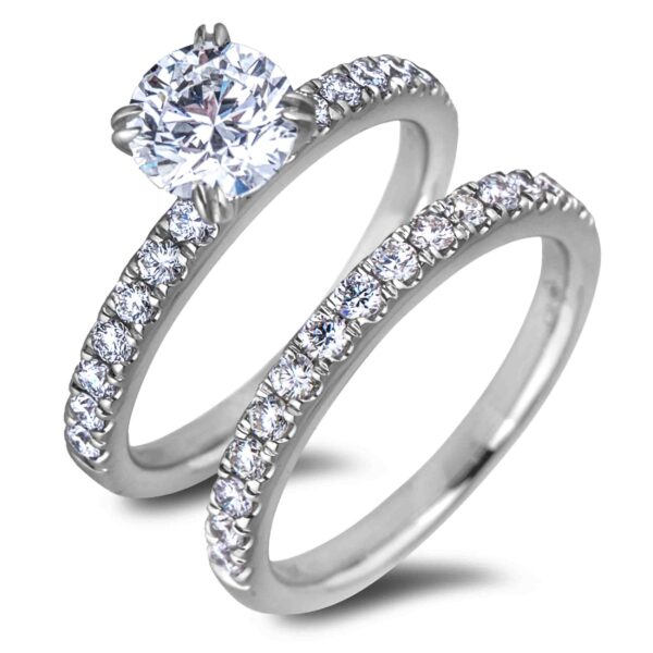 De Beers Forevermark 0.75 Carat Diamond Engagement Ring With Diamond Accents in 18K Gold