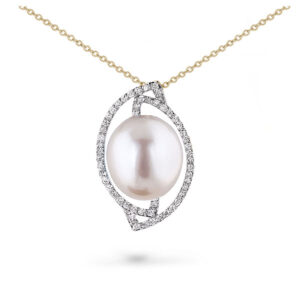 Pearl And Diamond Pendant In 14K Yellow Gold