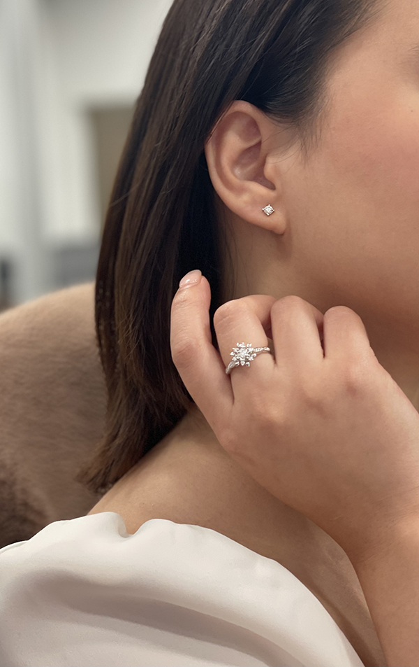 De Beers Forevermark Diamond Snowflake Ring in 18K Gold