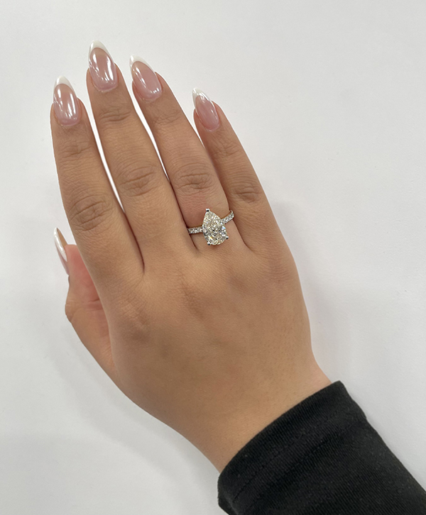 3 Carat Pear Brilliant GIA Diamond Engagement Ring in 18K Gold