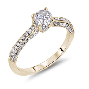 Canadian Diamond Engagement Ring in Yellow Gold