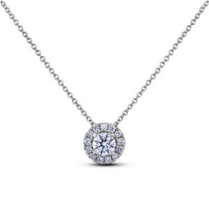 Center of My Universe Diamond Halo Pendant in 18K Gold | De Beers Forevermark