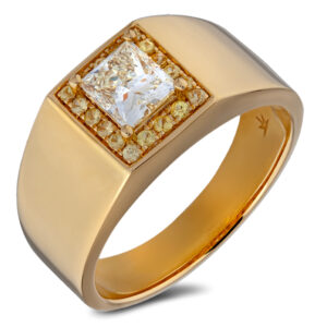 Princess Cut Diamond Signet Ring In 18K Yellow Gold