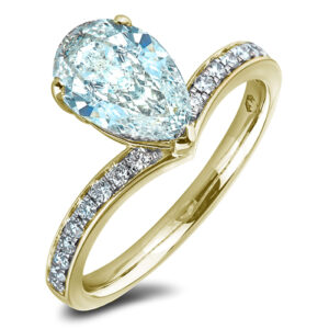 Pear Shaped Aquamarine and Canadian Diamonds Ring in Yellow Gold