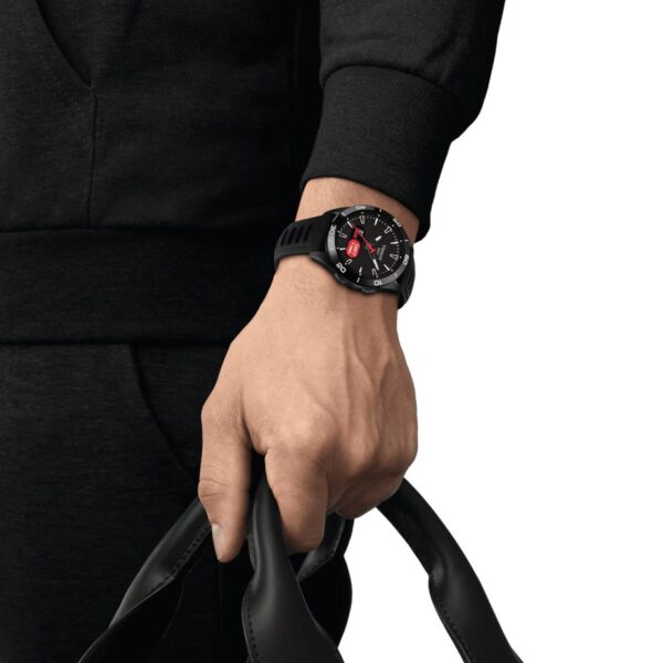 Tissot T-Touch Connect Sport 43.75 mm T153.420.47.051.04