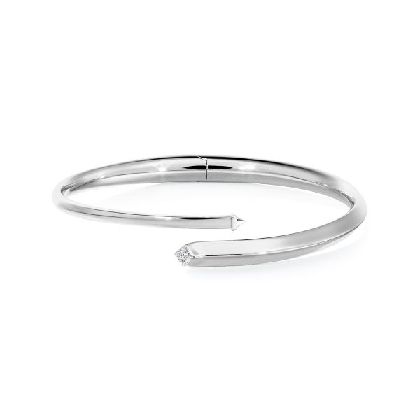 De Beers Forevermark Diamond Solitaire Avaanti Pavé Bypass Bangle in 18K White Gold