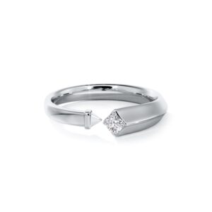 De Beers Forevermark Diamond Avaanti™ Closed Ring in 18K White Gold