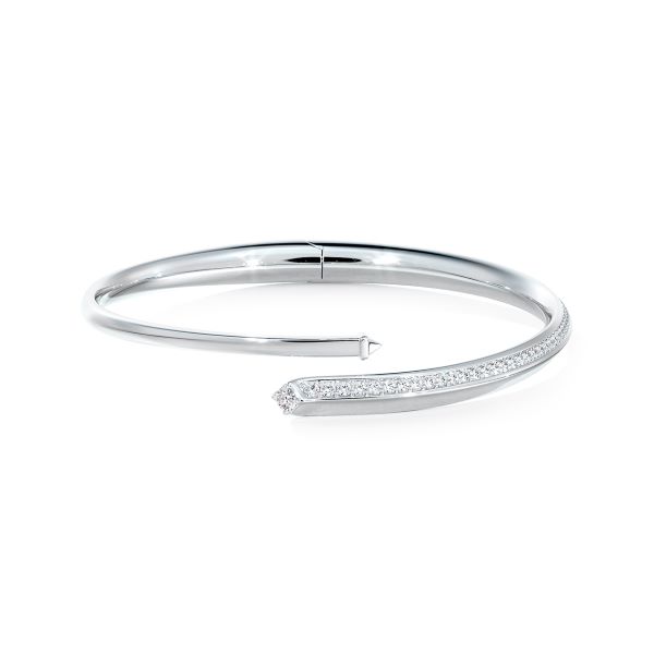 De Beers Forevermark Diamond Avaanti™ Pavé Bypass Bangle in 18K White Gold