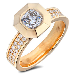 De Beers Forevermark Black Label Diamond Halo Bezel Set Engagement Ring Prism Collection in 18K Yellow Gold