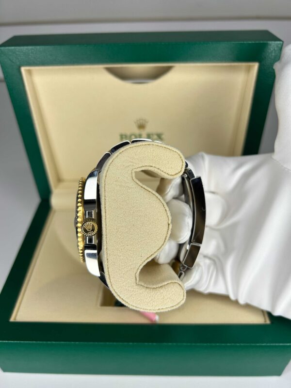 Rolex Submariner Date 116613LN - Pre Owned