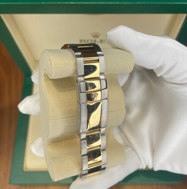ROLEX Cosmograph Daytona 116523 – Pre Owned