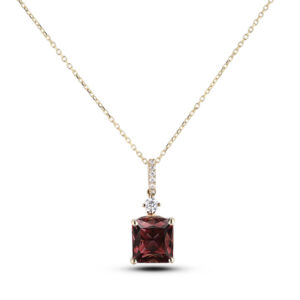 Garnet and Canadian Diamond Pendant in Yellow Gold