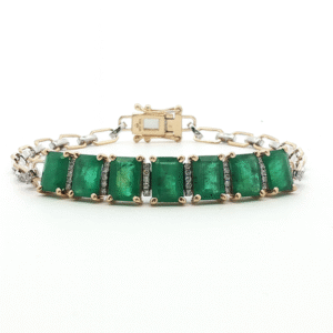 Emerald and Canadian Diamond Panorama Bracelet in Yellow Gold