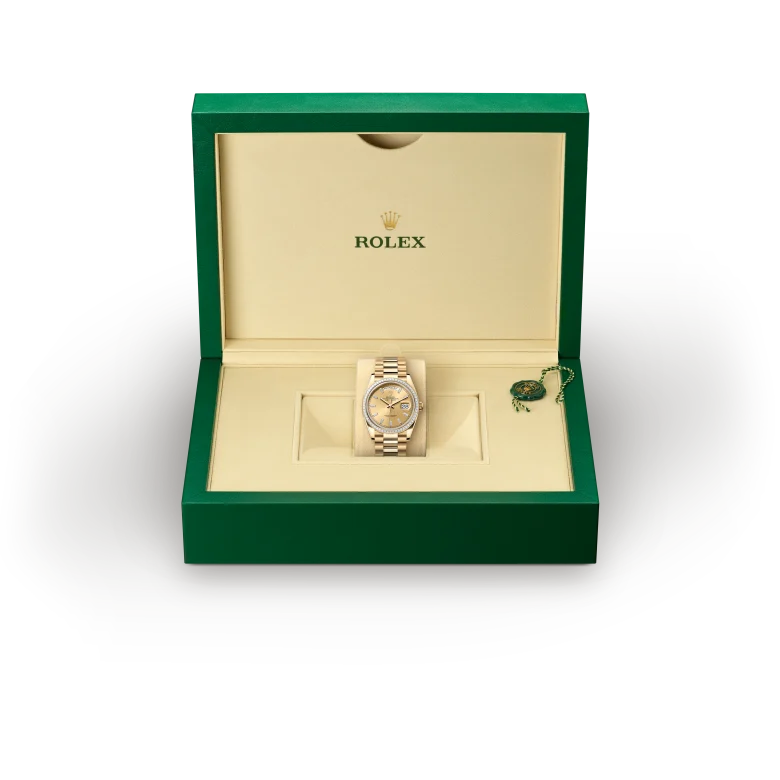 https://www.lugaro.com/wp-content/uploads/rolex-v7/watch_assets/watches_assets_inbox/mobile/m128398tbr-0037_presentation-box.webp
