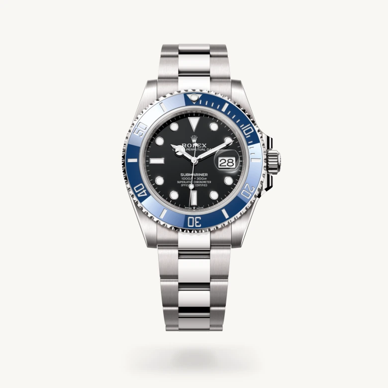 Submariner Date upright hero